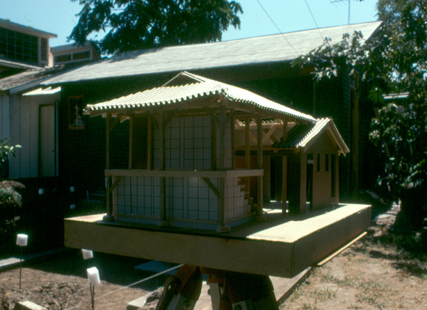 T House Maquette on site